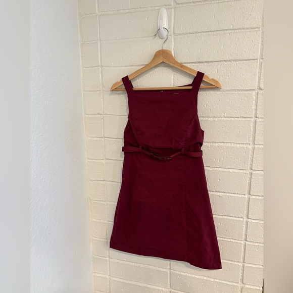 Anthropologie Maeve Sleeveless Boat-Neck Mini Dress in maroon - Picture 2 of 4